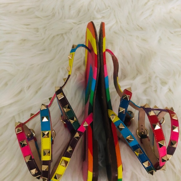 Authentic Valentino Garavani  True size es 38.5 - Picture 6 of 9